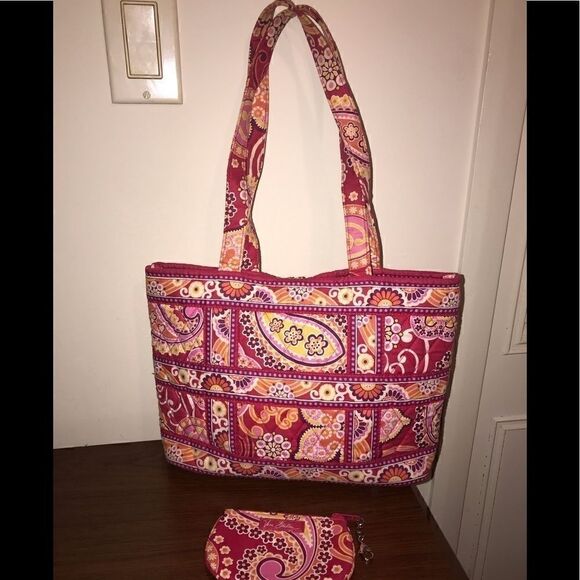 NWOT Vera SET    - Picture 2 of 5